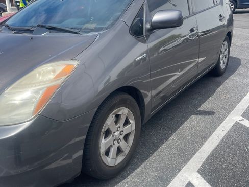 Used 2007 Toyota Prius Touring FWD image 4