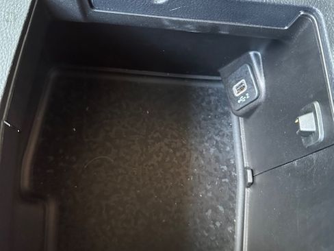 Used 2021 Jeep Wrangler Unlimited Rubicon w/ Dual Top Group image 30