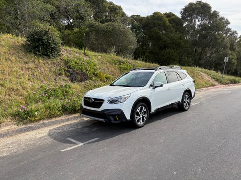 Used 2020 Subaru Outback Limited XT image 27