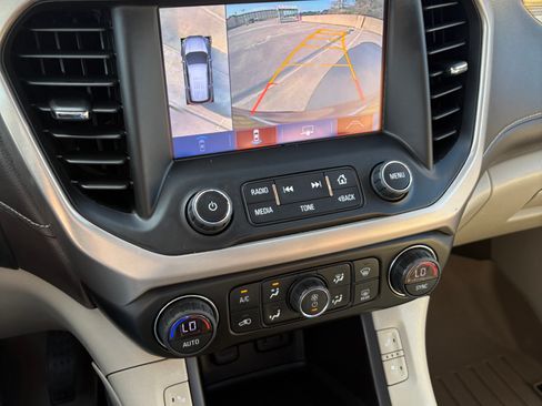 Used 2017 GMC Acadia Denali w/ Technology Package AWD/4WD image 21