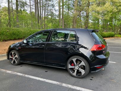 Used 2017 Volkswagen GTI SE