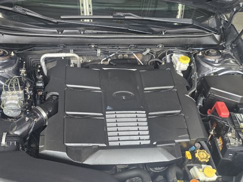 Used 2018 Subaru Outback 3.6R Limited image 19