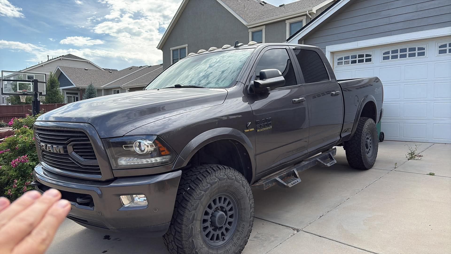 Used 2018 RAM 2500 Laramie w/ Sport Appearance Group AWD/4WD image 1