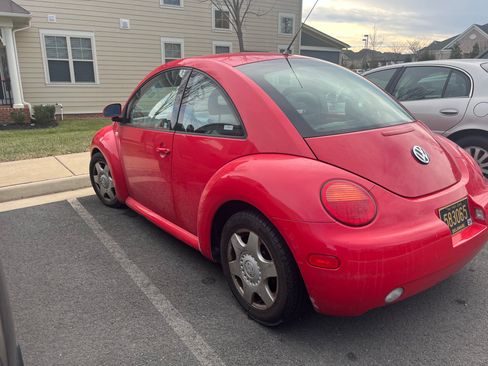 Used 1999 Volkswagen Beetle GLS image 2