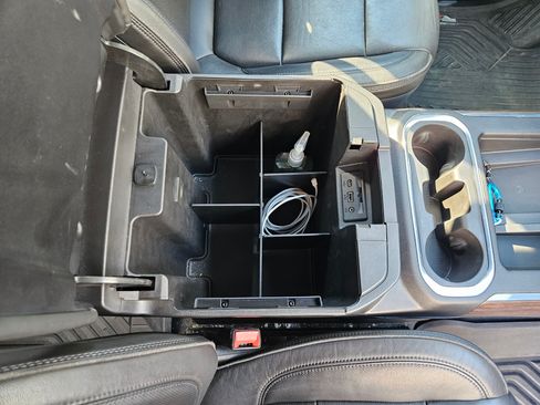 Used 2020 Chevrolet Silverado 3500 High Country image 15