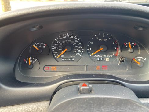 Used 1998 Ford Mustang GT RWD image 10