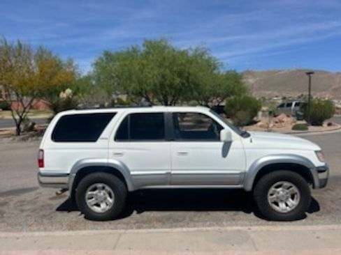 Used 1998 Toyota 4Runner Limited image 4