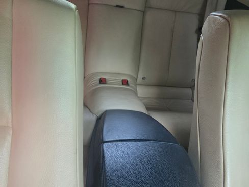 Used 2010 BMW 650i Convertible RWD image 10