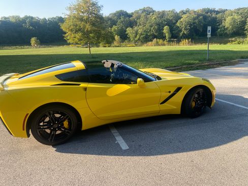 Used 2017 Chevrolet Corvette Stingray Coupe w/ Carbon Flash Badge Package RWD image 11