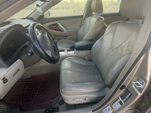 Used 2008 Toyota Camry XLE FWD image 4