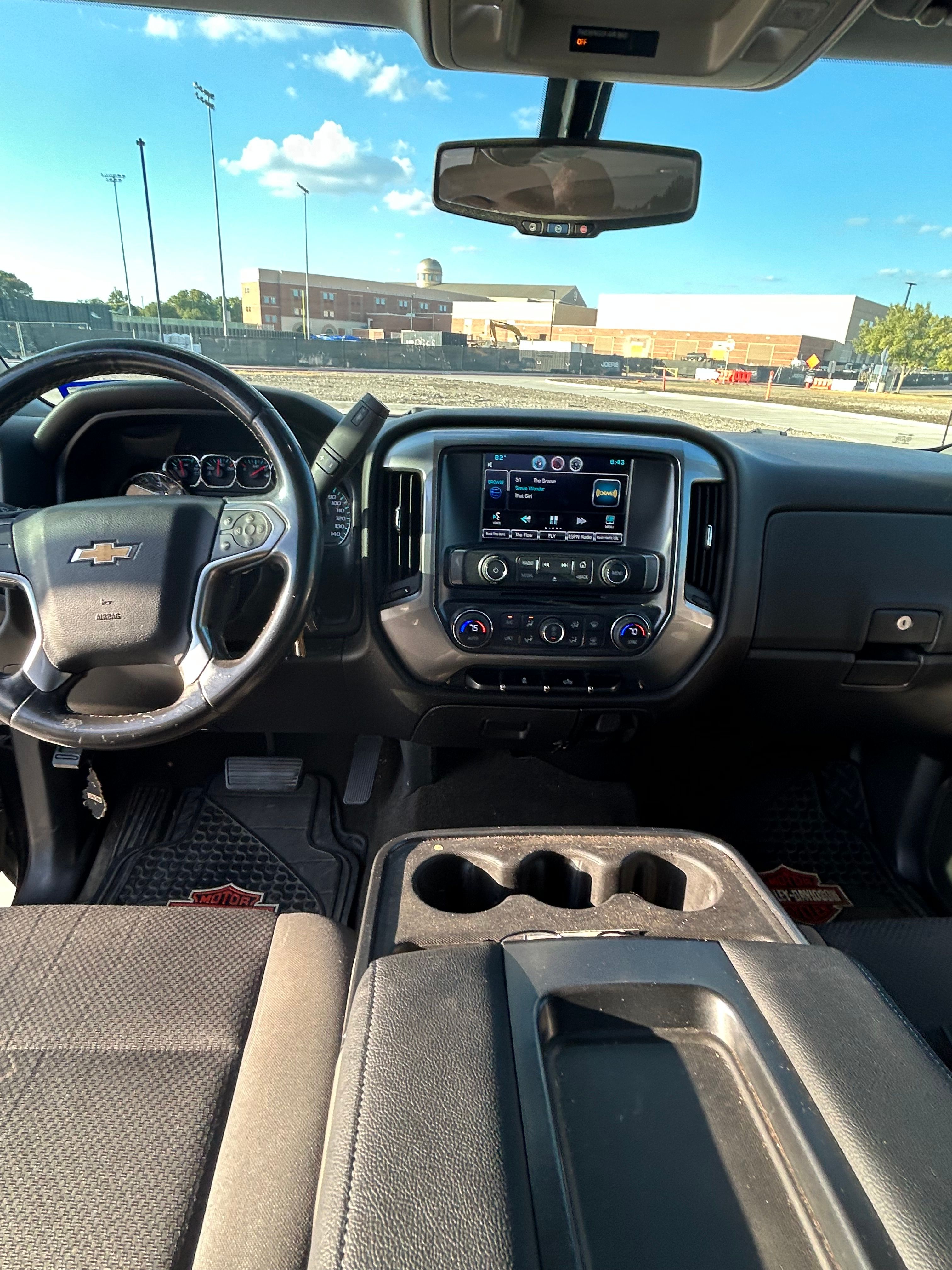 Used 2015 Chevrolet Silverado 1500 LT w/ Texas Edition, 1LT Trim RWD image 16