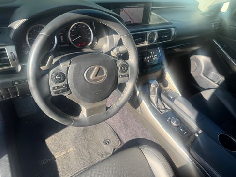 Used 2014 Lexus IS 250 image 11