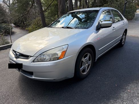 Used 2005 Honda Accord Hybrid Sedan 4D image 1