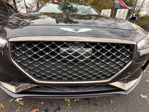 Used 2019 Genesis G70 2.0T Advanced w/ Sport Package image 6