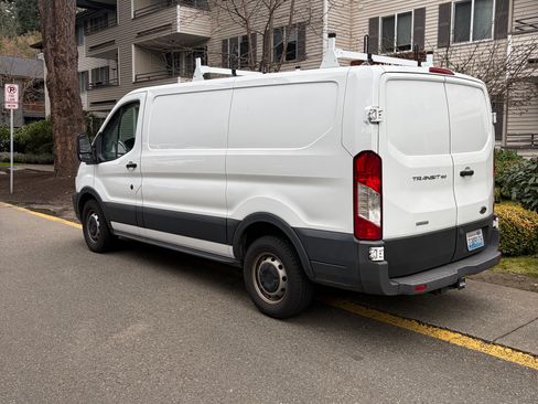 Used 2017 Ford Transit 150 130 Low Roof RWD image 5
