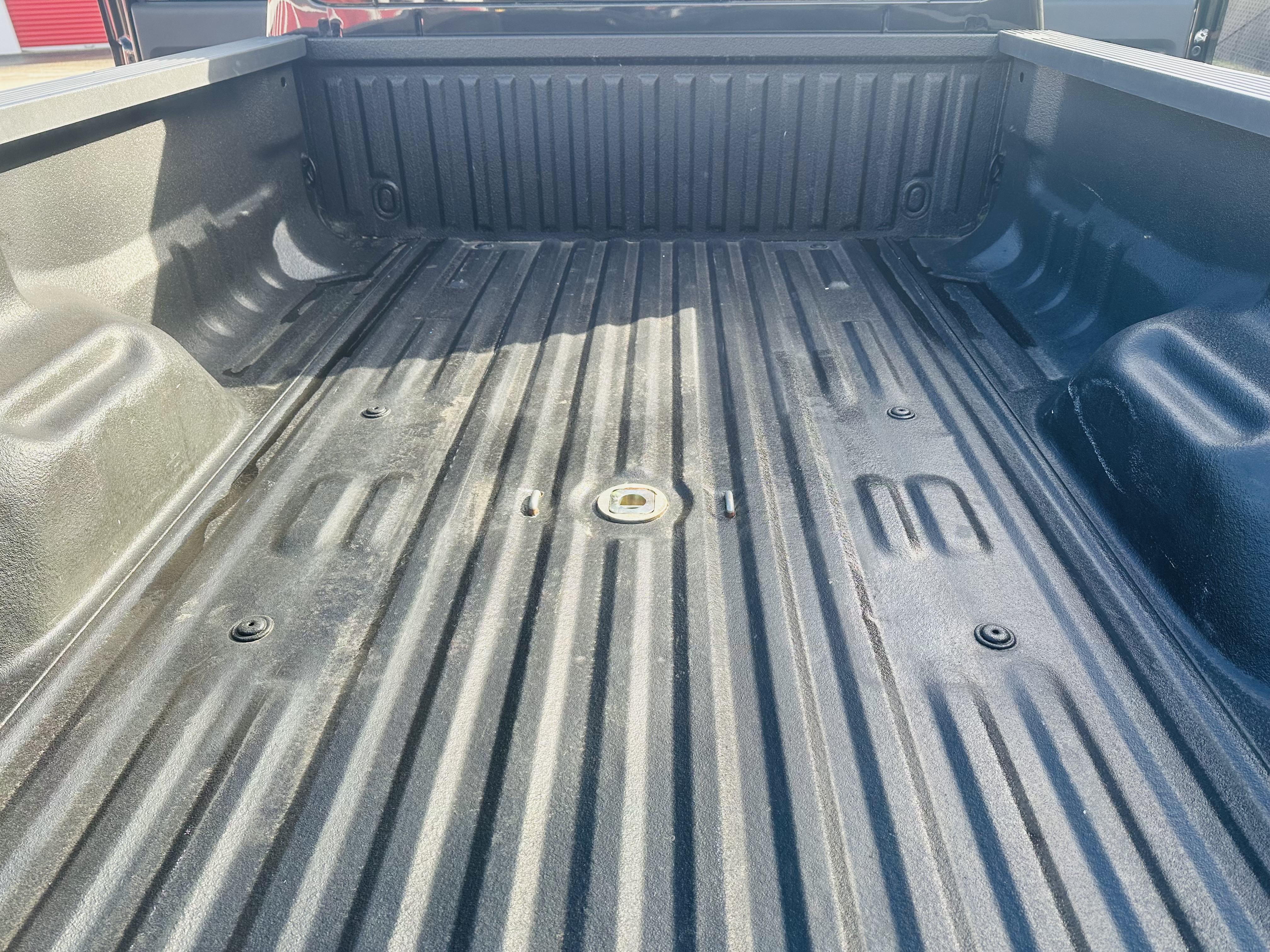 Used 2015 Ford F350 Platinum w/ Snow Plow Prep Package AWD/4WD image 11