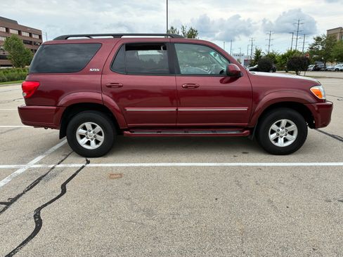 Used 2006 Toyota Sequoia SR5 AWD/4WD image 4
