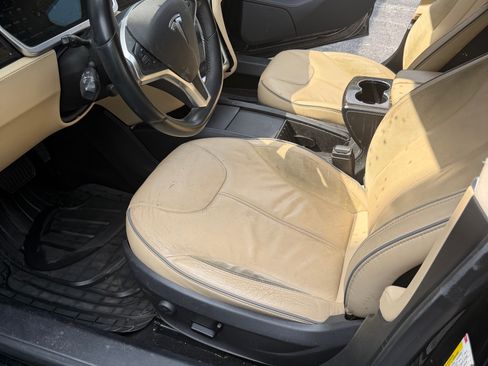 Used 2014 Tesla Model S 60 RWD image 8