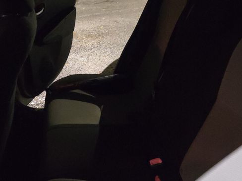 Used 2012 Toyota Yaris LE image 11