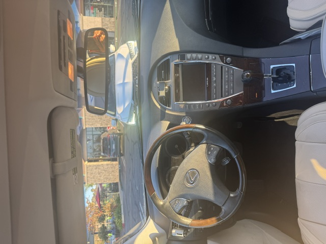 Used 2011 Lexus ES 350 FWD image 6