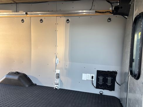 Used 2020 Ford Transit 350 148 High Roof Extended image 17