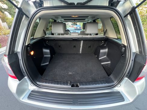 Used 2012 Land Rover LR2 HSE w/ Climate Comfort Pkg AWD/4WD image 12