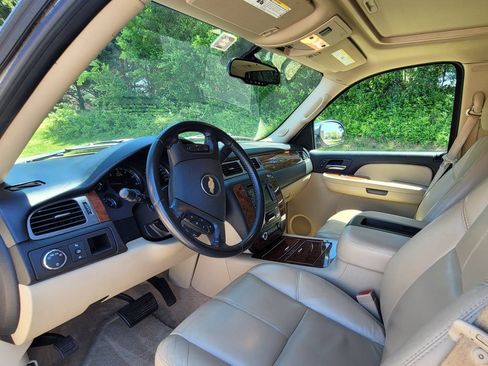 Used 2007 Chevrolet Avalanche LTZ w/ LTZ Preferred Equipment Group image 6