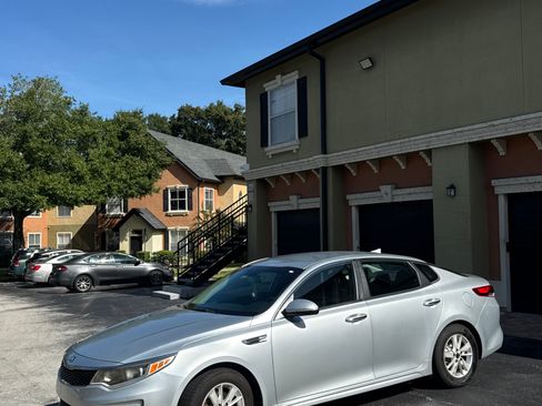 Used 2018 Kia Optima LX FWD image 2