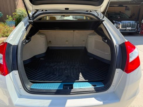 Used 2010 Honda Crosstour EX-L image 5