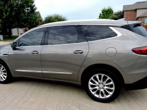 Used 2019 Buick Enclave Essence FWD image 25