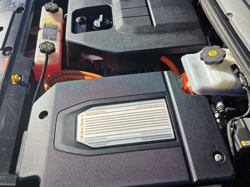 Used 2015 Chevrolet Volt Premium w/ Premium Trim Package image 10