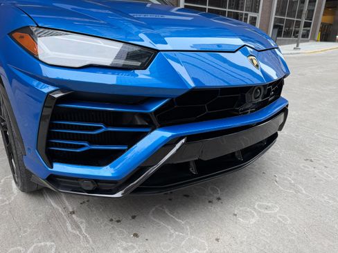 Used 2021 Lamborghini Urus image 12