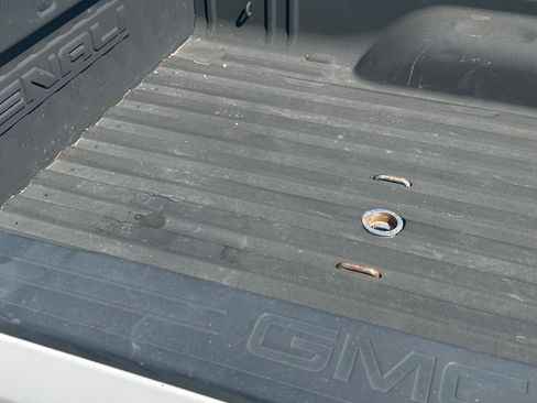 Used 2018 GMC Sierra 2500 Denali w/ Duramax Plus Package AWD/4WD image 11