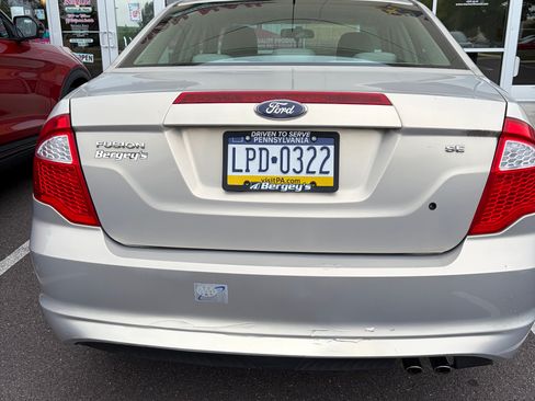 Used 2010 Ford Fusion SE FWD image 10
