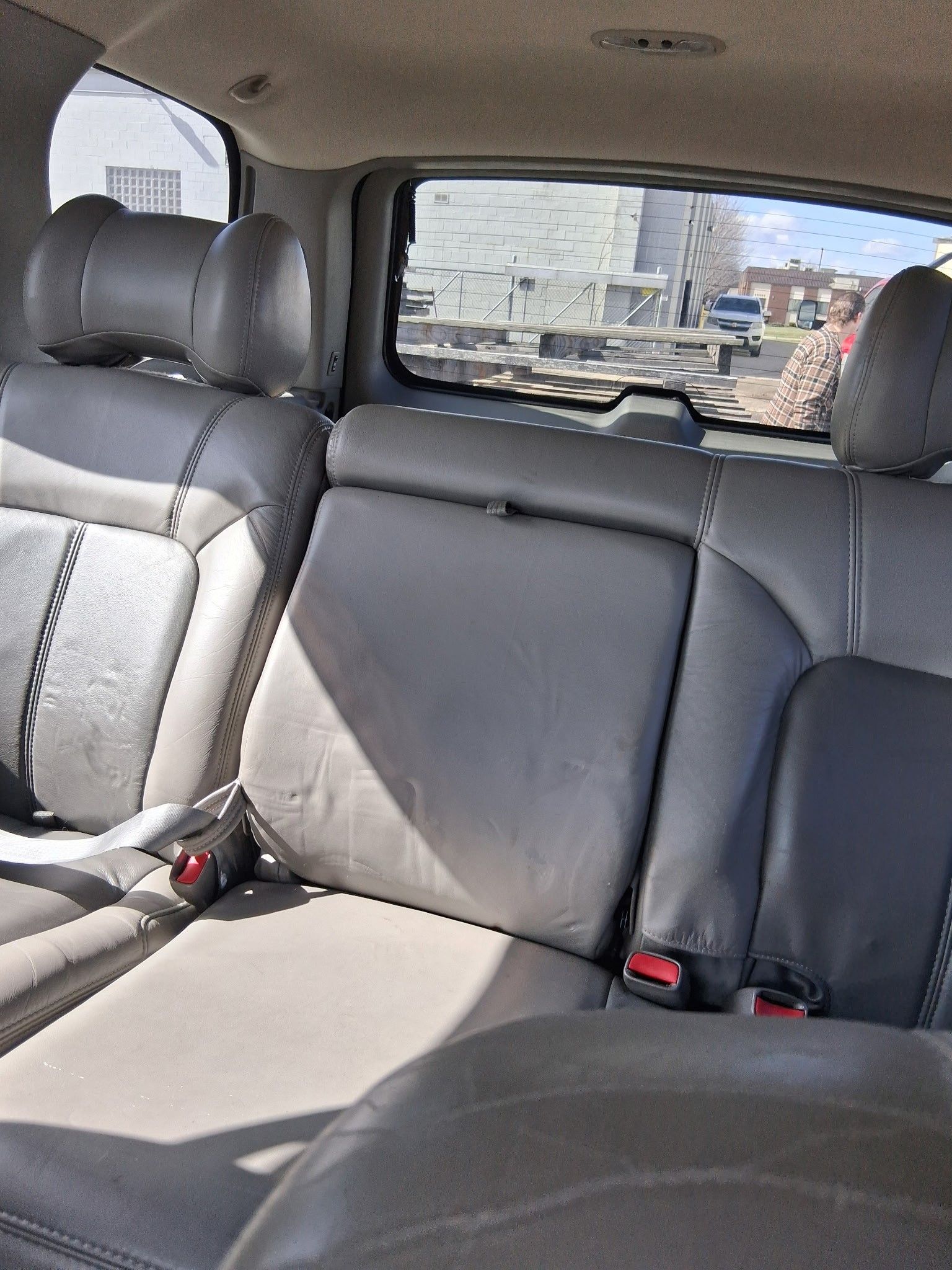Used 2001 GMC Yukon Denali AWD/4WD image 9