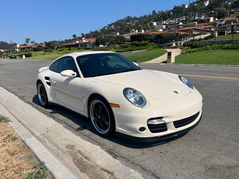 Used 2009 Porsche 911 Turbo image 2