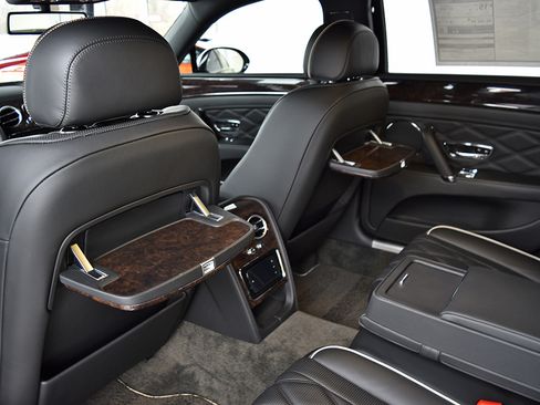 Used 2016 Bentley Flying Spur V8 image 14