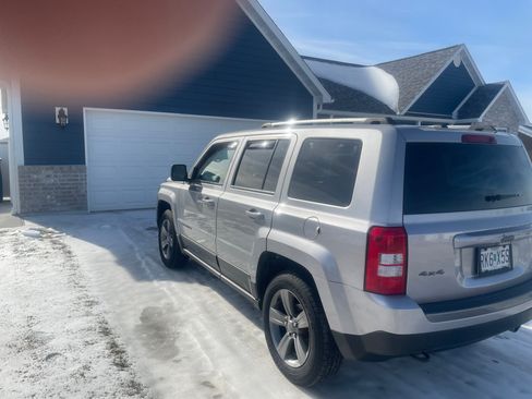 Used 2017 Jeep Patriot Sport w/ Power Value Group image 6