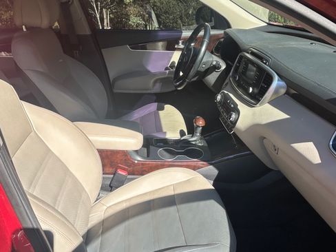 Used 2016 Kia Sorento EX w/ EX Premium Package image 14