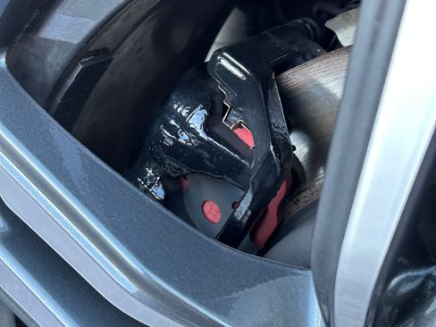 Used 2013 BMW 650i xDrive Coupe image 12