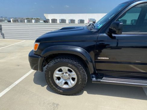 Used 2002 Toyota 4Runner SR5 RWD image 9