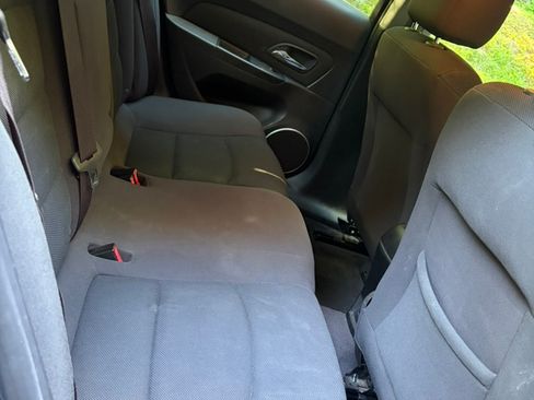 Used 2012 Chevrolet Cruze LT FWD image 11