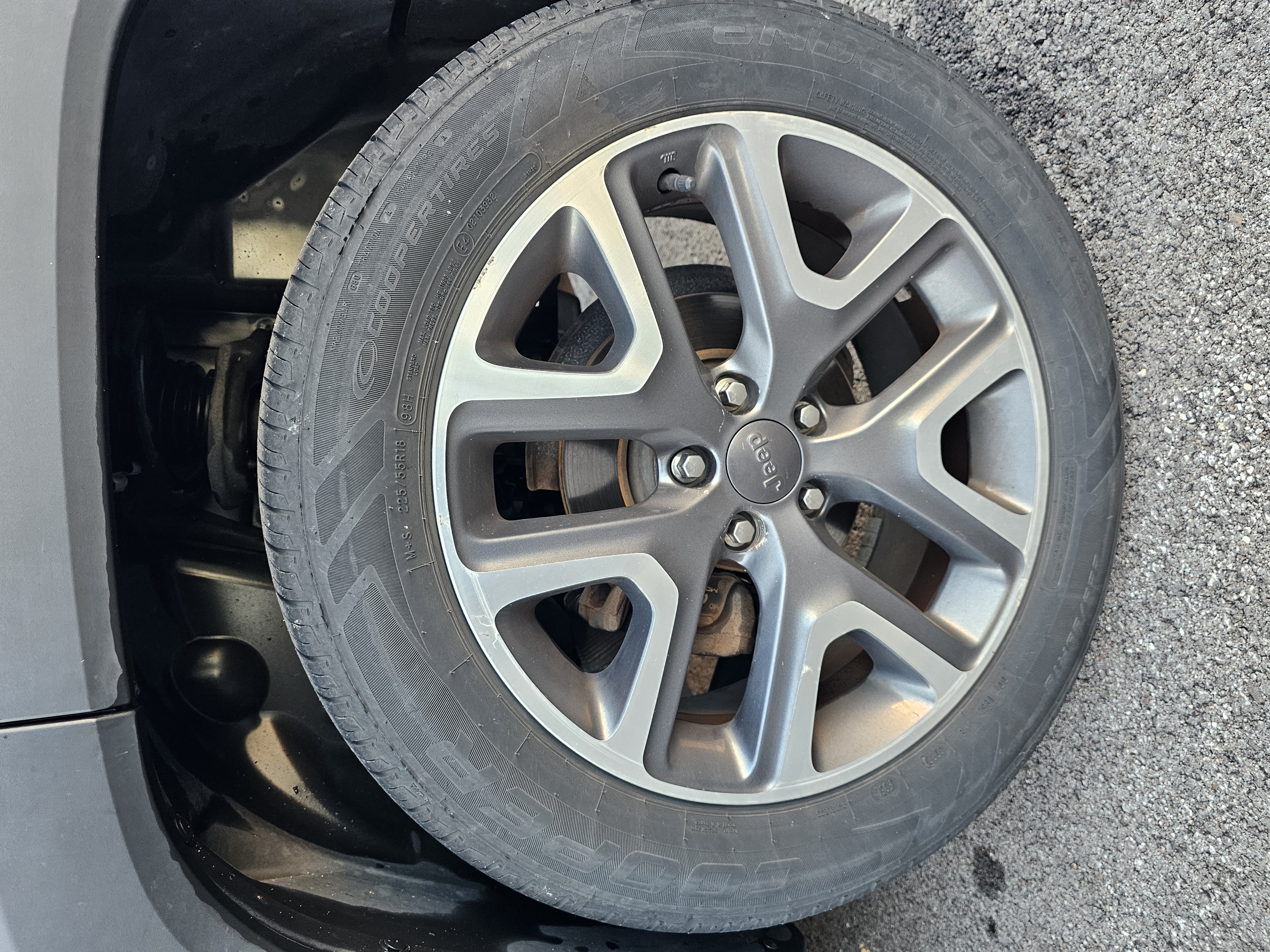 Used 2016 Jeep Renegade Latitude FWD image 23