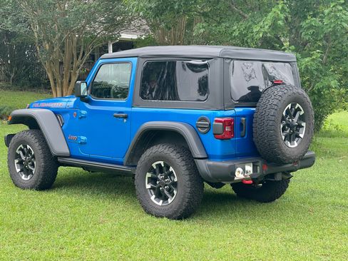 Used 2025 Jeep Wrangler Rubicon w/ Steel Bumper Group AWD/4WD image 6