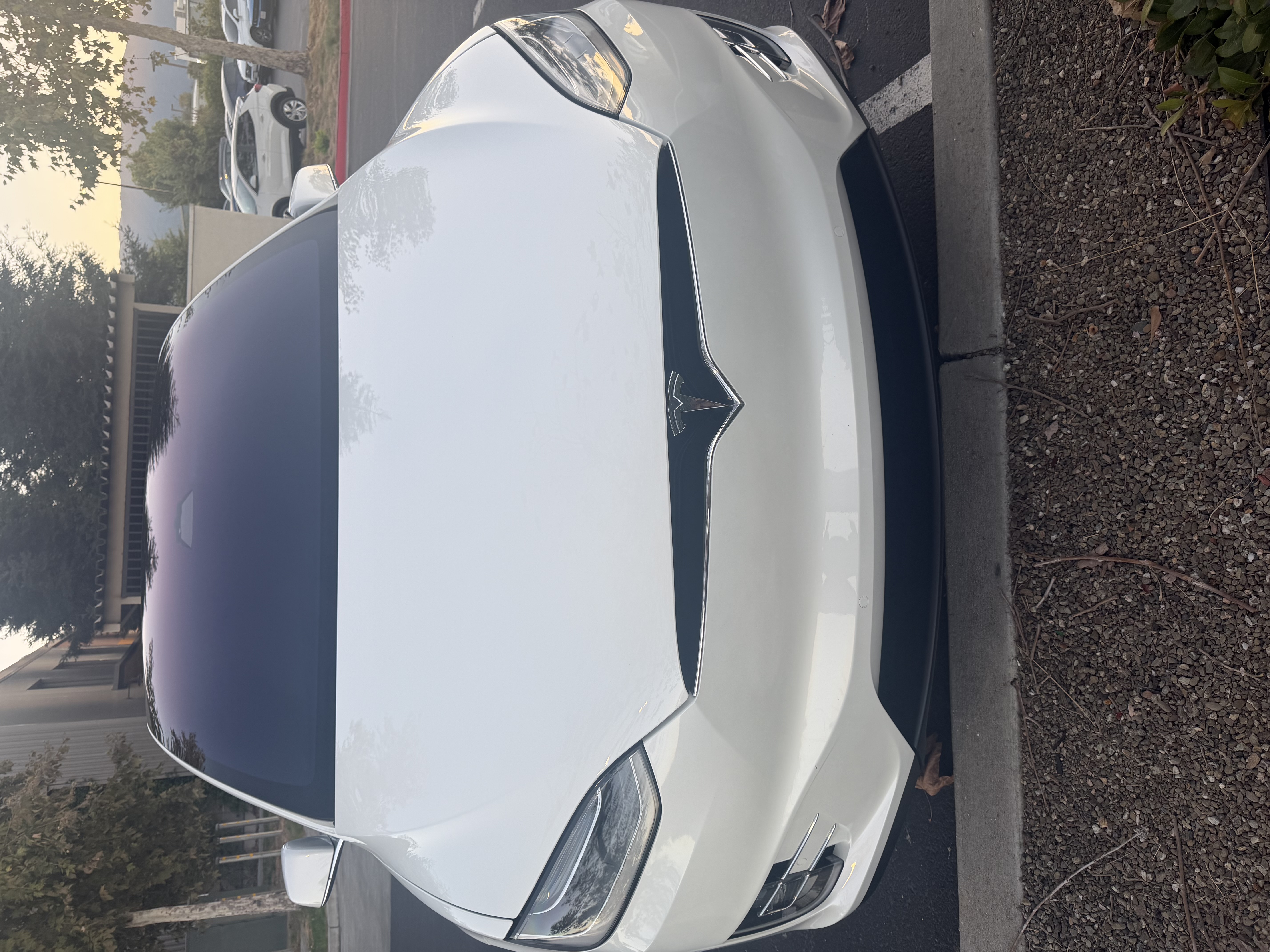 Used 2019 Tesla Model X Long Range AWD/4WD image 1