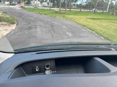 Used 2021 Ford Transit 350 XLT image 25