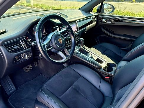 Used 2021 Porsche Macan S image 20
