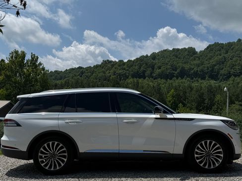 Used 2020 Lincoln Aviator Reserve w/ Equipment Group 201A RWD image 14