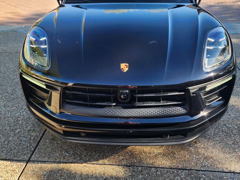 Used 2023 Porsche Macan image 11