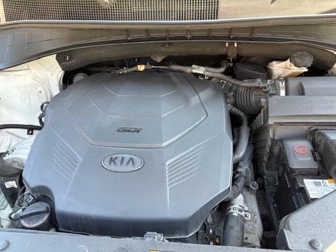 Used 2020 Kia Sorento LX image 27